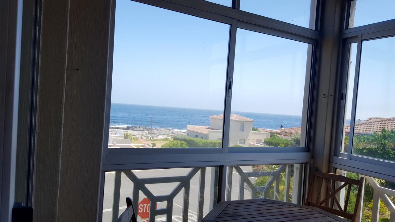 Appartamento Hermanus Beach Club Apt 186 & 208 Esterno foto